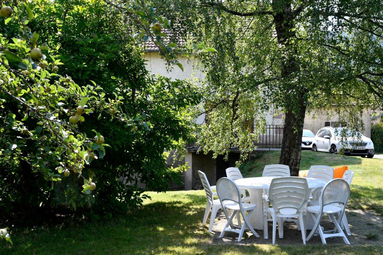 Ferme De Ma Grand-Mere Le Haut-du-Them Exteriör bild