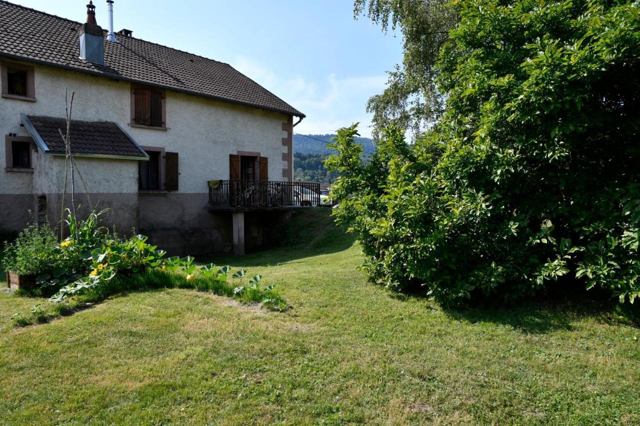 Ferme De Ma Grand-Mere Le Haut-du-Them Exteriör bild